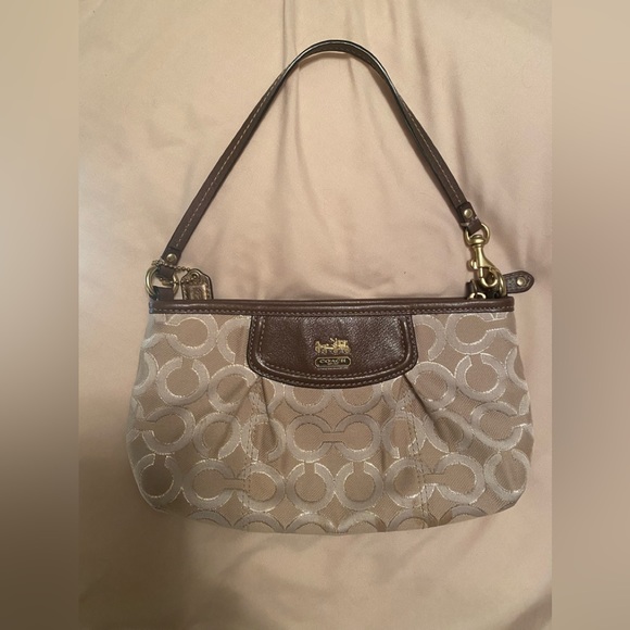 Coach wristlet/clutch - Picture 3 of 13